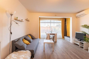 Bright apartment with Wi-Fi la Plage du Brusc